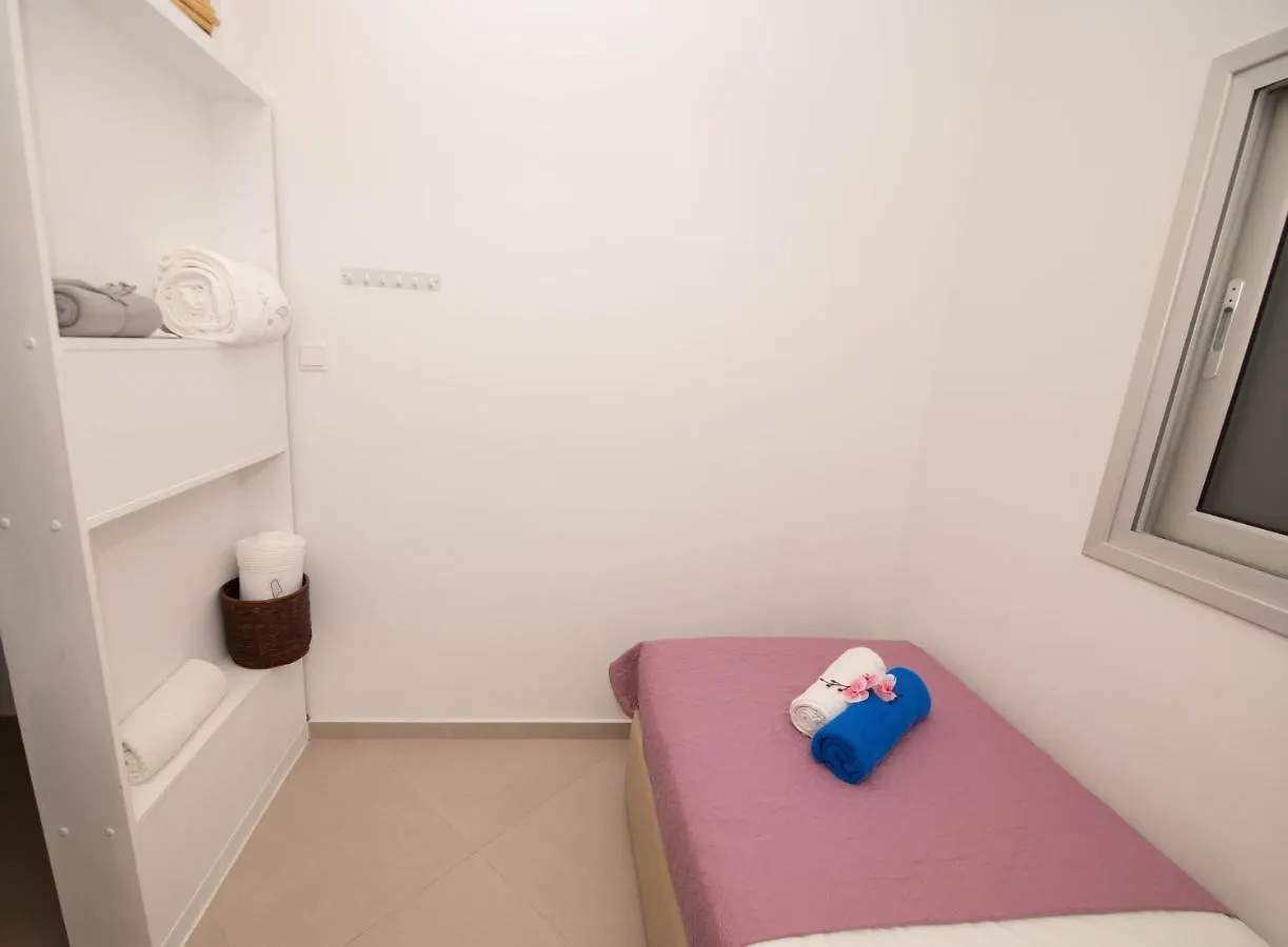 The Blue Fish Apartment Protaras 0*,  Chipre